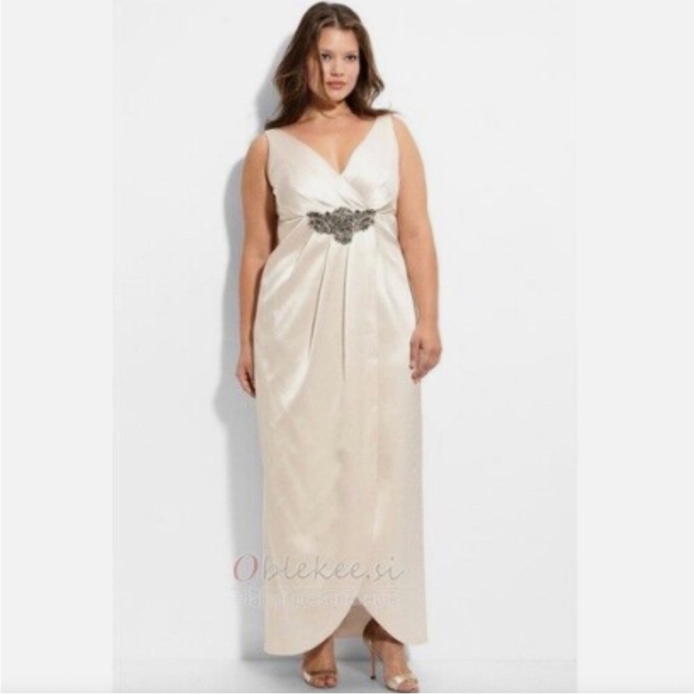 JS Collections Satin Embellished Beaded Satin Gown Dress Womens 10 Champagne